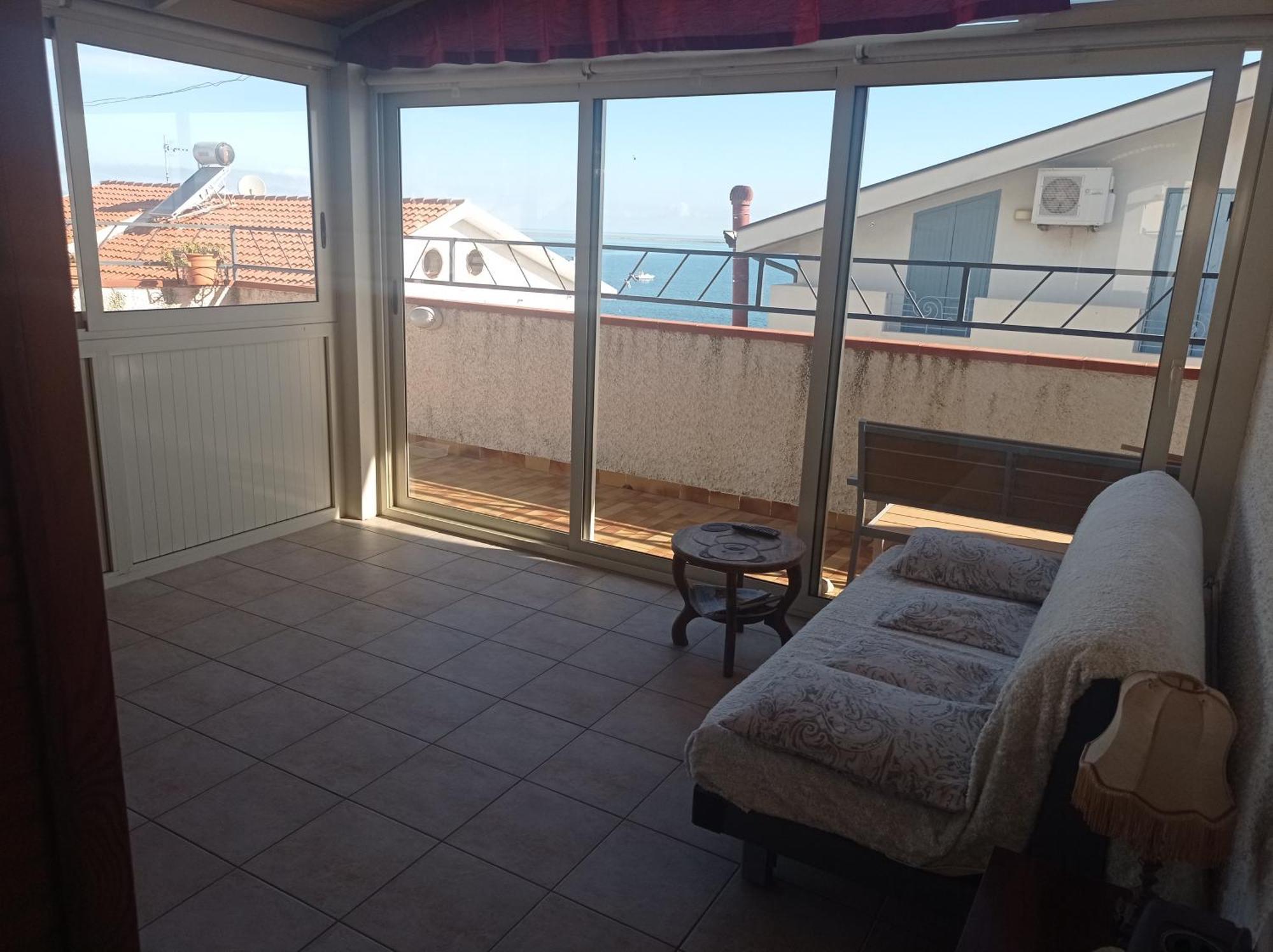 Willa Mansarda Con Terrazzo Vista Mare Oliveri Zewnętrze zdjęcie